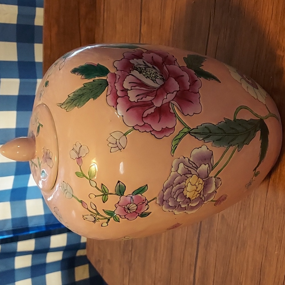 Cabbage rose ginger jar